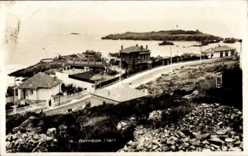Ak Anthéor Saint Raphaël Var, Küstenlandschaft, Häuser, Straße, Meer, Leuchtturm
