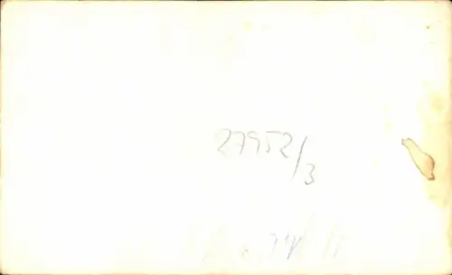 Foto Ak Mädchen mit Puppe, Portrait