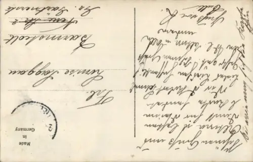 Foto Ak Mädchen mit Puppe, Porträt