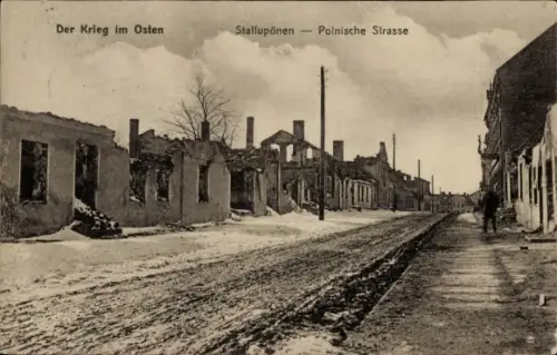 Ak Nesterow Stallupönen Ostpreußen, Zerstörte Gebäude, Polnische Straße