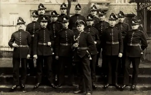 Foto Ak Dresden, Schützen-Jäger Regiment 108, deutsche Soldaten in Uniform, Gruppenbild