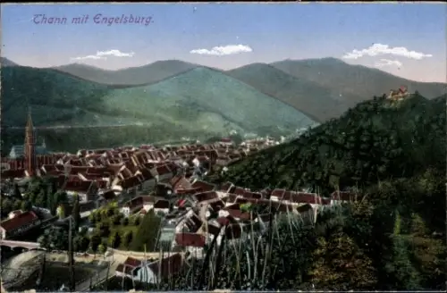 Ak Thann Elsass Haut Rhin, Stadtansicht, Engelsburg, Berge, Kirche