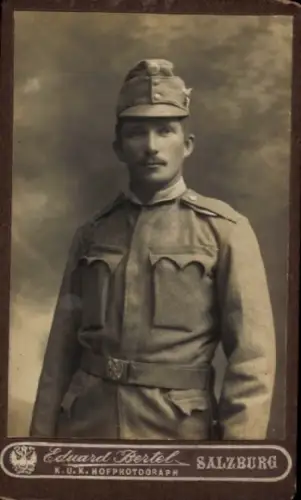 CdV Salzburg, Soldat in Uniform