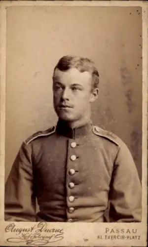 CdV Passau, Deutscher Soldat in Uniform