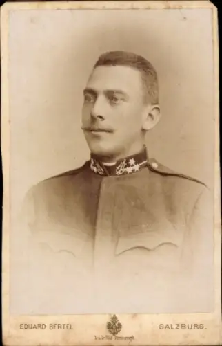CdV Salzburg, Soldat in Uniform