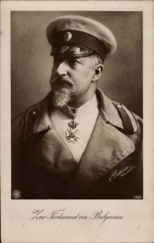 Künstler Ak Zar Ferdinand I. von Bulgarien, Portrait in Uniform, Schirmmütze, Orden