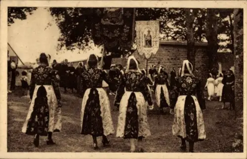 CPA Plonévez Porzay Finistère, Pardon de Sainte Anne la Palud, Procession