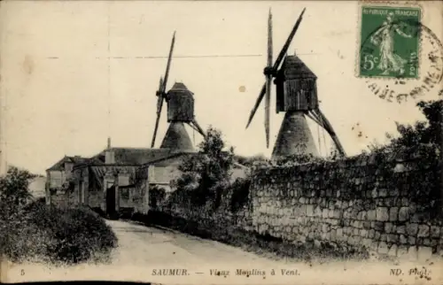 CPA Saumur Maine-et-Loire, Vieux Moulins à Vent