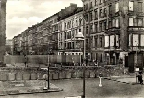 Ak Berlin Mitte, Schandmauer, Bernauer Straße