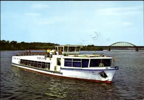 Ak Ausflugsschiff MS Berlin, VEB Verkehrsbetriebe Potsdam, Weiße Flotte