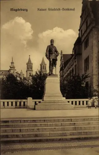 Ak Magdeburg an der Elbe, Kaiser Friedrich-Denkmal, Statue, Architektur, Himmel