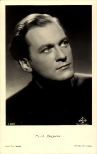 Ak Schauspieler Curd Jürgens, Porträt