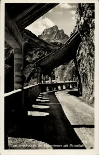 Ak Flexenstraße Flexenpass Vorarlberg, Lawinenschutz mit Hasenfluh