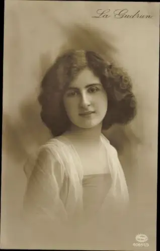 Ak Schauspielerin La Gudruni, Portrait