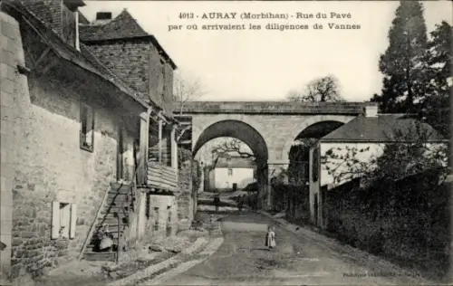 CPA Auray Morbihan, Rue du Pavé par où arrivaient les diligences de Vannes