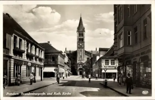 Ak Potsdam, Brandenburger Straße, Kath. Kirche, Geschäfte