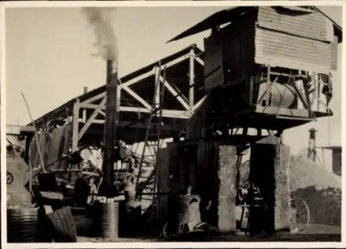 Foto Bougerol-Arpajon Frankreich, Gebäude, Baustelle, Wagen