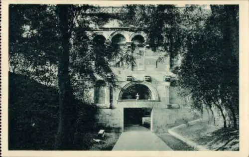 Ak Split Kroatien, Porta aurea,   Architektur, Bäume im Vordergrund