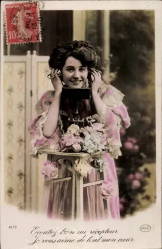 Ak Junge Frau am Telefon, Rosen, coloriert