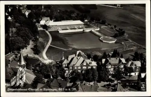 Ak Oberhof im Thüringer Wald, Blick auf den Ort, Fliegeraufnahme