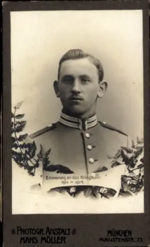 CdV München, Deutscher Soldat in Uniform