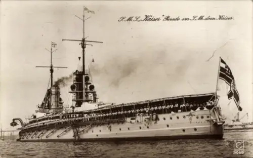 Ak Deutsches Kriegsschiff SMS Kaiser, Besatzung an Deck, Parade vor Kaiser Wilhelm II.