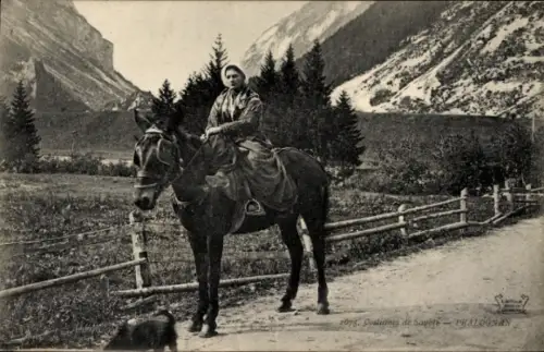 Ak Pralognan la Vanoise Savoie, Frau in Tracht