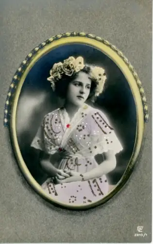 Passepartout Glitzer Ak Porträt einer jungen Frau