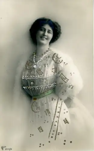 Glitzer Ak Porträt einer jungen Frau