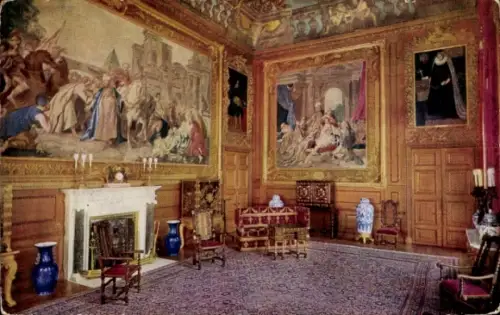 Ak Windsor Berkshire England, Windsor Castle,  Queen's Audience Chamber, Wandmalereien,  Porträts