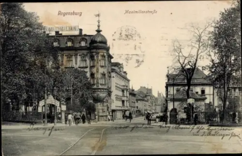 Ak Regensburg an der Donau Oberpfalz,  Maximilianstraße
