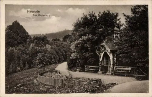 Ak Nowa Ruda Neurode im Eulengebirge Schlesien,  Am Annaberg, Landschaft, Weg, Pavillon, Bäume