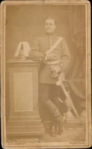CdV München, Deutscher Soldat in Uniform