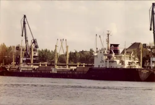 Foto Frachtschiff unbekannt
