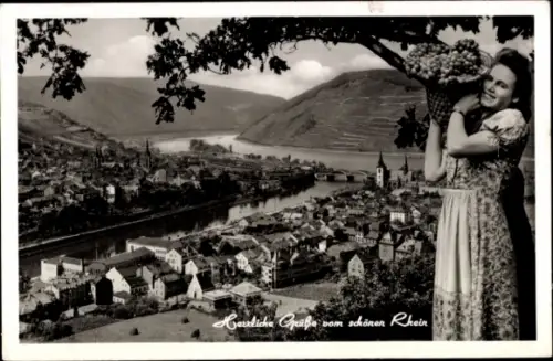 Ak Bingen am Rhein, Frau mit Trauben, Blick auf den Rhein,  