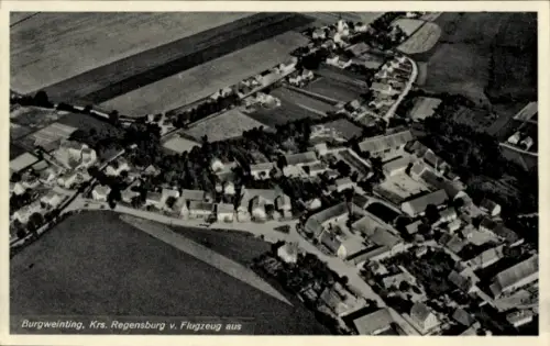 Ak Burgweinting Regensburg an der Donau Oberpfalz, Luftaufnahme von  Krs. Regensburg, Felder, Häu