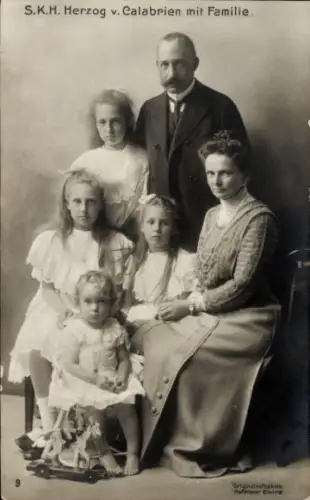 Ak Herzog von Kalabrien mit Familie, Portrait