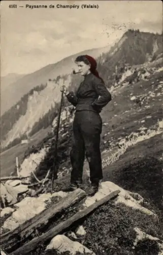 CPA Champéry Canton du Valais, Paysanne, Schweizer Volkstracht