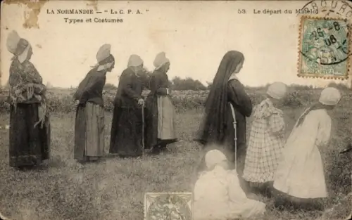 Ak Normandie, Frauen und Kinder in Trachten