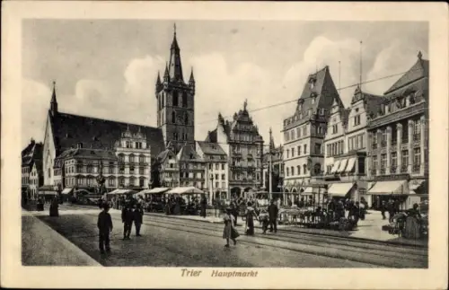 Ak Trier an der Mosel, Trier Hauptmarkt,  Gebäude, Marktstände, Menschen, Straßenansicht