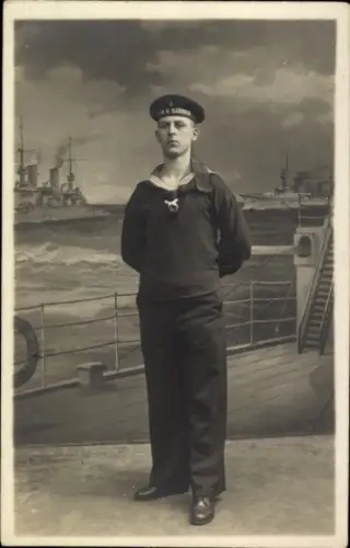 Foto Ak Deutscher Marinesoldat in Uniform, SMS Kaiserin