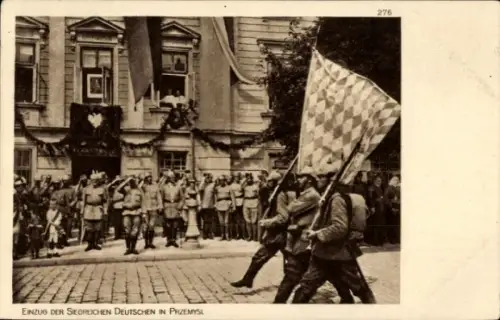 Ak Przemyśl Polen, Einzug der deutschen Soldaten, Flagge, Menschenmenge, Przemyśl