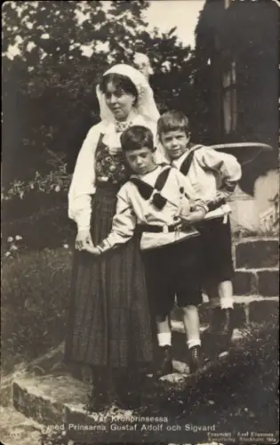 Ak Kronprinzessin Margareta, Prinzen Gustav Adolf, Sigvard