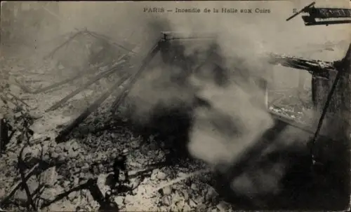 CPA Paris, Incendie de la Halle aux Cuirs