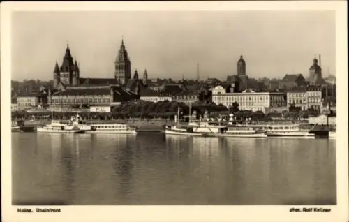 Ak Mainz am Rhein,  Rheinfront, Schiffe, Fotografie von Rolf Kellner