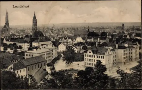 Ak Landshut in Niederbayern, Stadtansicht,  Gebäude, Türme, Bäume, 