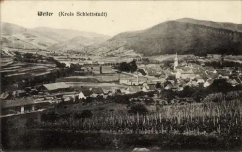 Ak Villé Weiler bei Schlettstadt Elsass Bas Rhin, Landschaft mit Hügeln, Dorfansicht, Kirche, Wei