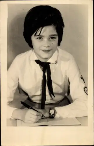 Foto Thälmann Pionier, Jungpionier, Kinderportrait, Armbanduhr, Heft, DDR