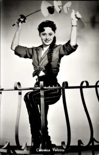 Ak Schauspielerin und Sängerin Caterina Valente, Portrait