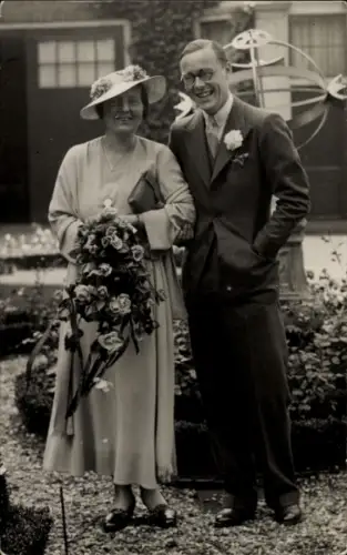 Foto Ak Den Haag, Königin Juliana und Prinz Bernhard